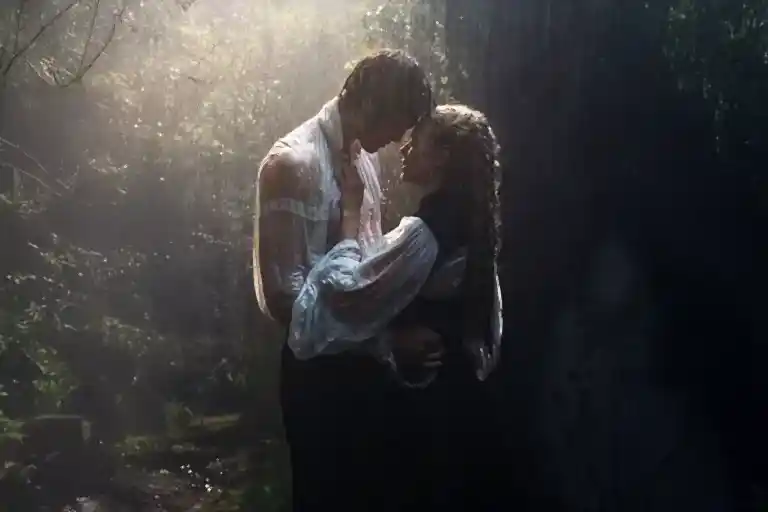 Margot Robbie ve Jacob Elordi İle Uğultulu Tepeler: Büyük Aşk Hikâyesi Geri Dönüyor